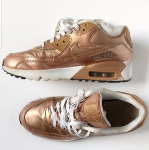 Nike Air Max. Rose Gold